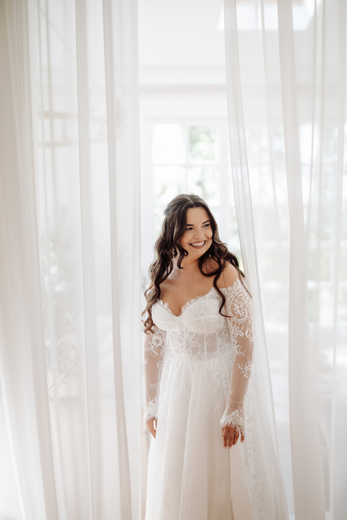 magdalena-mizera-fotograf-slubny-oranzeria-przyjecia-13