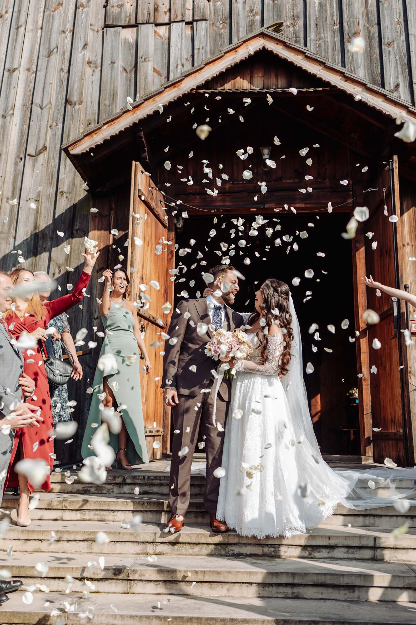 magdalena-mizera-fotograf-slubny-oranzeria-przyjecia-24